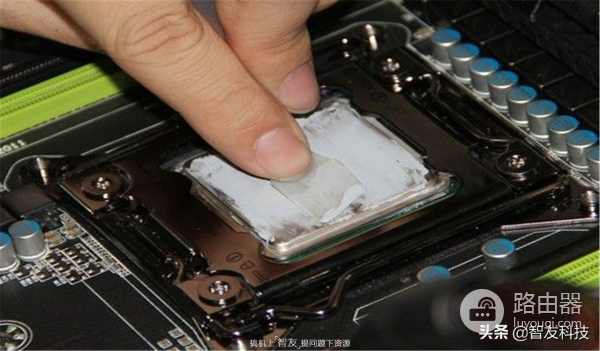 炎热的夏天如何为电脑有效降温(电脑如何降温)