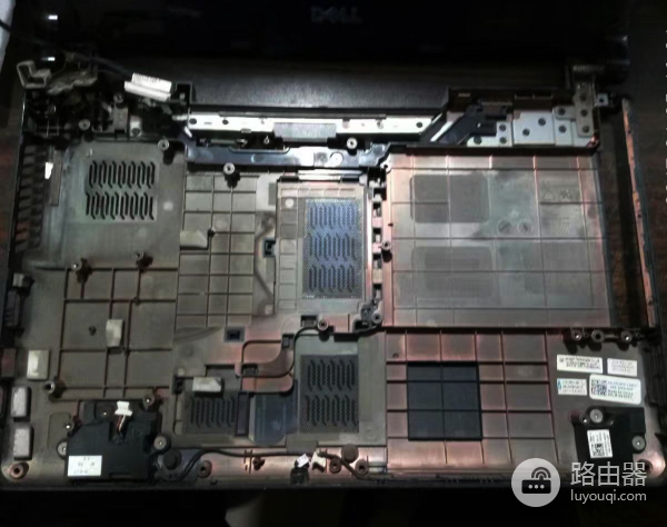 更换笔记本电脑主板(如何更换电脑主板)