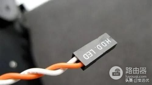 电脑主板接线法(电脑如何插线)