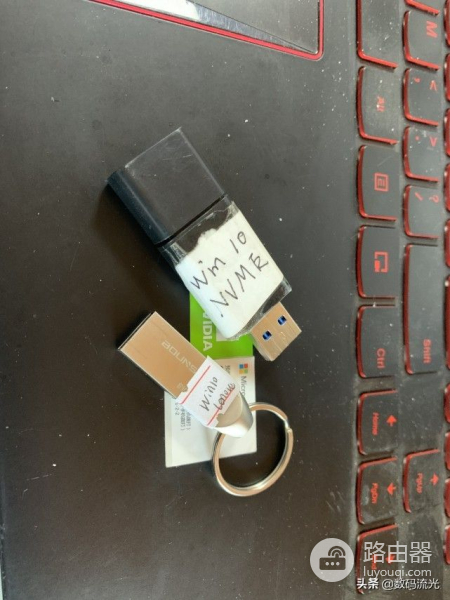 我教你怎么样给电脑装系统(如何自己装电脑系统)