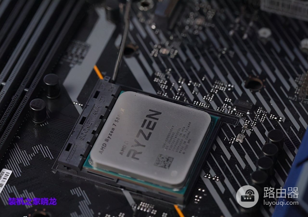 视频电脑组装教程(如何用电脑制作视频)