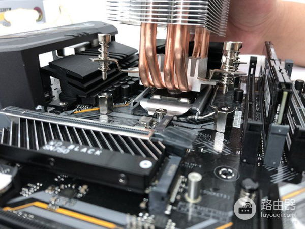 视频电脑组装教程(如何用电脑制作视频)