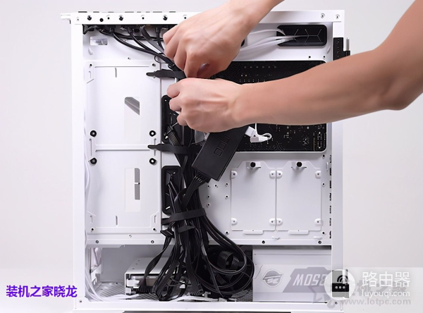 视频电脑组装教程(如何用电脑制作视频)