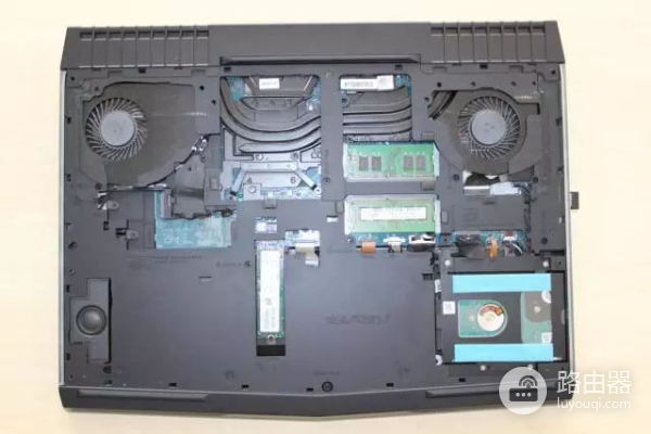 三分钟教你ALIENWARE如何除尘(笔记本电脑如何除尘)