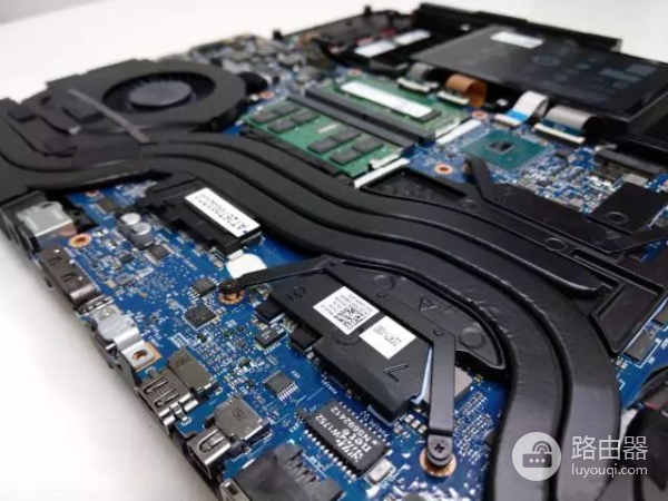 三分钟教你ALIENWARE如何除尘(笔记本电脑如何除尘)