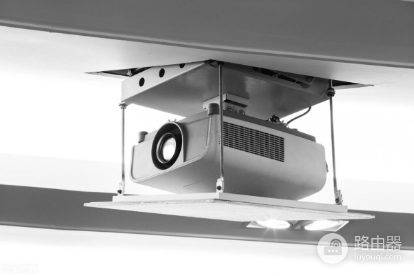 投影仪怎么无线连接电脑和手机(投影机如何和电脑连接)