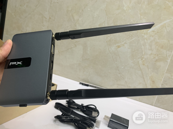 投影仪怎么无线连接电脑和手机(投影机如何和电脑连接)