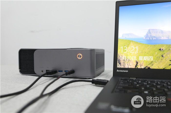 投影仪和笔记本电脑怎么连接(如何用电脑连接投影仪)