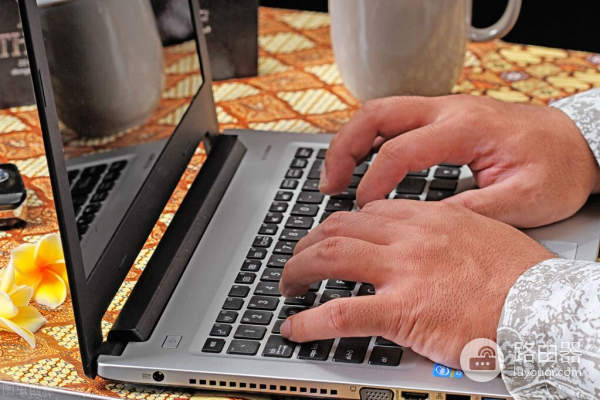 电脑总是卡顿怎么办(电脑很卡反应很慢该如何处理)