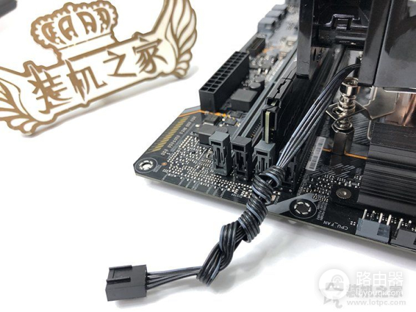 自己如何组装电脑主机(组装电脑如何配置)