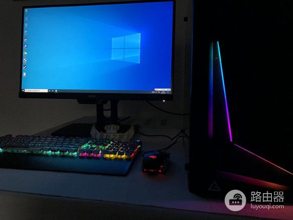 自己如何组装电脑主机(组装电脑如何配置)