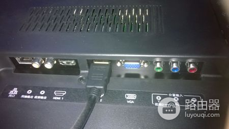 电脑和电视连接设置方法(电脑如何和电视连接)