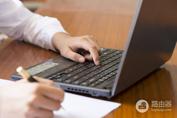 该如何清理C盘空间(如何清理电脑c盘的空间)