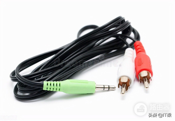 电脑连接调音台时交流声的产生与消除(电脑接调音台交流声怎么办)