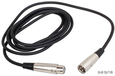 电脑连接调音台时交流声的产生与消除(电脑接调音台交流声怎么办)