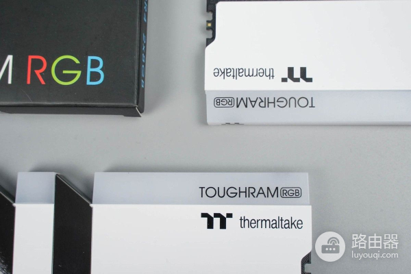 颜值在线,性能可靠。朋友组装的电脑我爱了!附详细装机过程