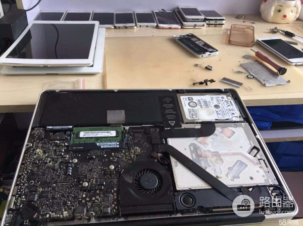 如何选择维修笔记本电脑的门店(如何选择维修笔记本电脑的门店电话)