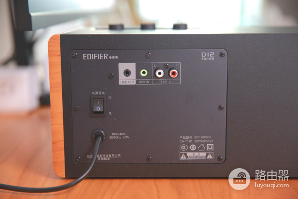 给自己打造一个舒适的电脑桌面(给自己打造一个舒适的电脑桌面壁纸)