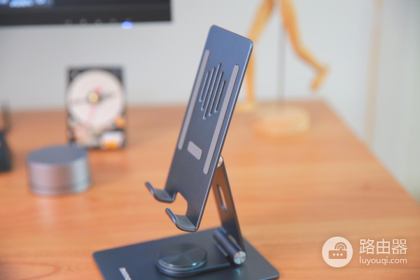 给自己打造一个舒适的电脑桌面(给自己打造一个舒适的电脑桌面壁纸)