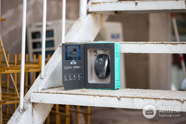 一只鼠标可以控制两台电脑(一个鼠标可以控制两台电脑)