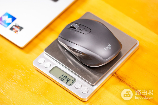 一只鼠标可以控制两台电脑(一个鼠标可以控制两台电脑)