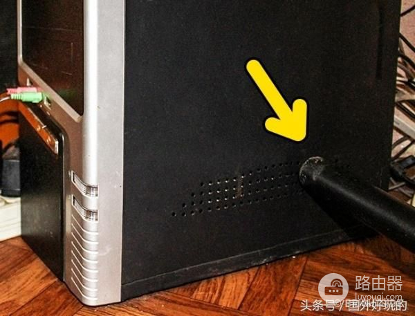 清除计算机中灰尘和污垢的6种简单方法(电脑灰尘如何清理)