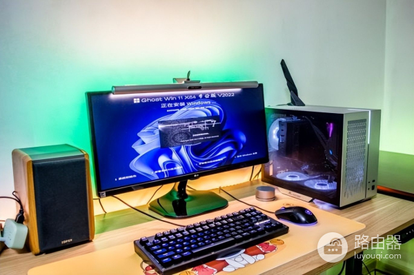 桌面电脑越小越好(电脑桌面特别小)