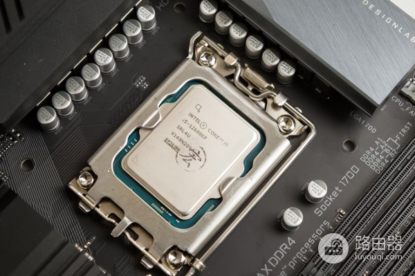 桌面电脑越小越好(电脑桌面特别小)