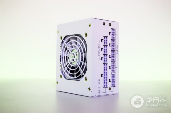 桌面电脑越小越好(电脑桌面特别小)