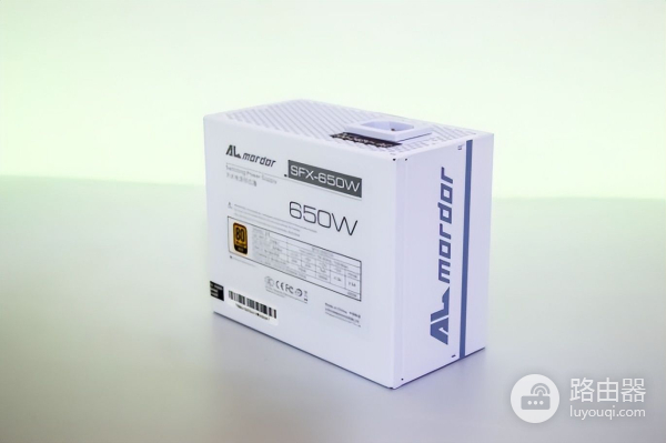 桌面电脑越小越好(电脑桌面特别小)