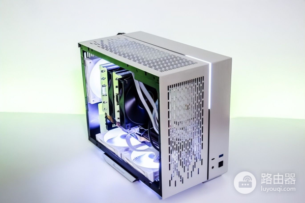 桌面电脑越小越好(电脑桌面特别小)