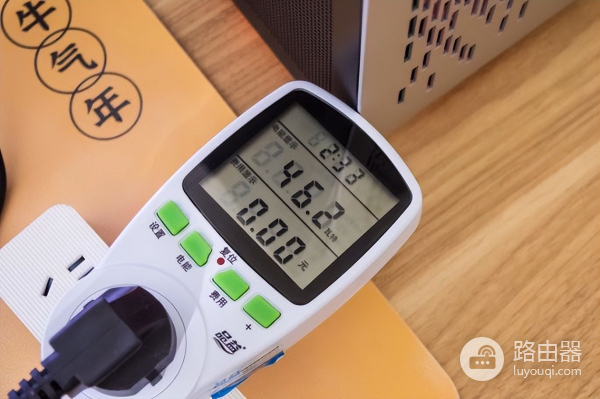 桌面电脑越小越好(电脑桌面特别小)