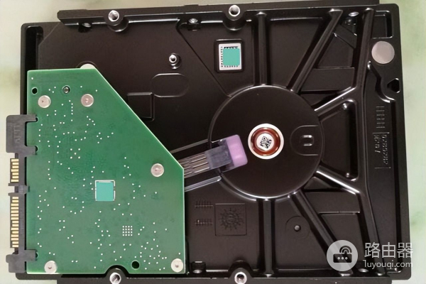 电脑突然检测不到硬盘(电脑突然检测不到硬盘开不了机)