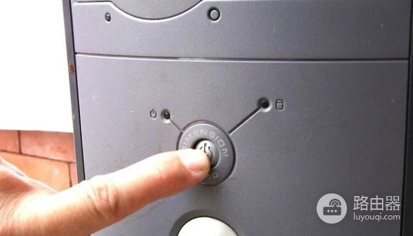 电脑怎么更换内存(电脑怎么更换内存频率)