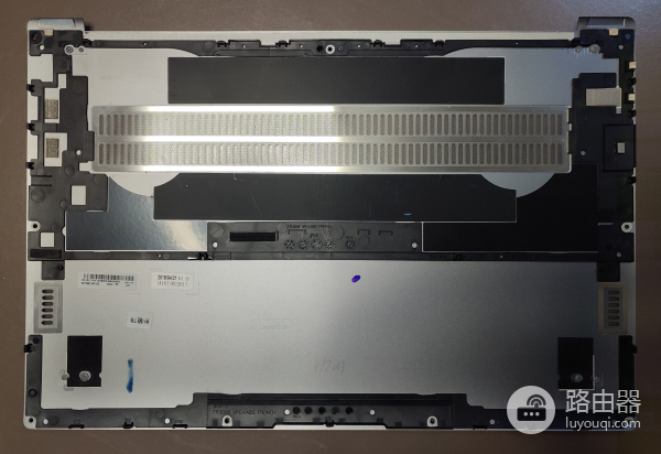 小米笔记本15.6电池鼓包问题如何解(小米笔记本电池鼓包解决方案)