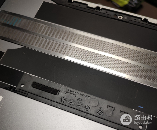 小米笔记本15.6电池鼓包问题如何解(小米笔记本电池鼓包解决方案)