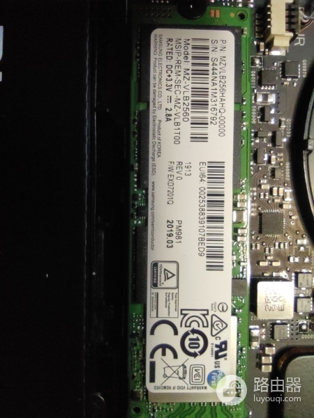 小米笔记本15.6电池鼓包问题如何解(小米笔记本电池鼓包解决方案)