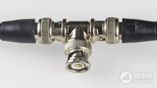 除了网线之外还得关注插头(除了网线之外还得关注插头吗)