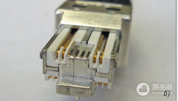 除了网线之外还得关注插头(除了网线之外还得关注插头吗)