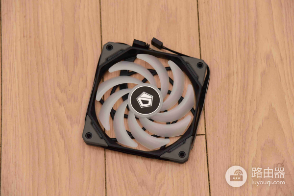 让你的电脑更静音(如何使电脑静音)