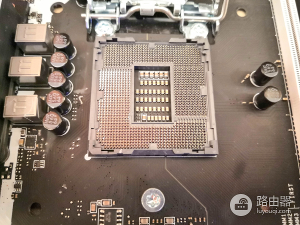 打工仔的电脑坏了自己修(修电脑的把电脑弄坏了)