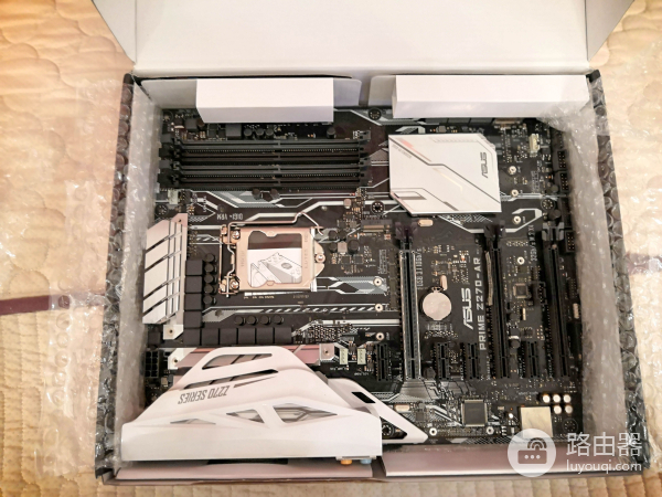 打工仔的电脑坏了自己修(修电脑的把电脑弄坏了)