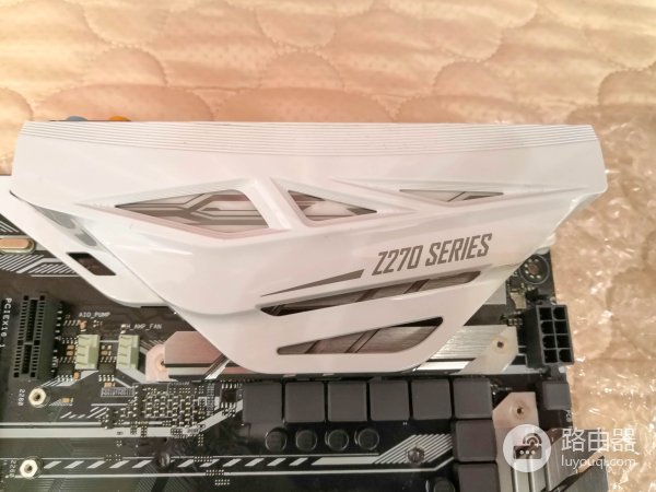 打工仔的电脑坏了自己修(修电脑的把电脑弄坏了)