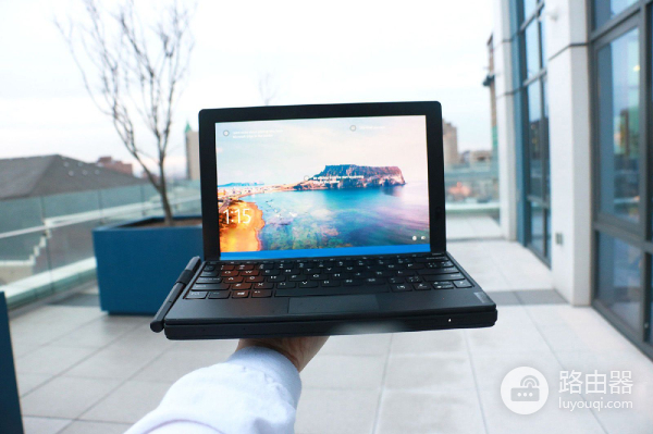 屏幕可折叠的笔记本电脑(能折叠的笔记本电脑)