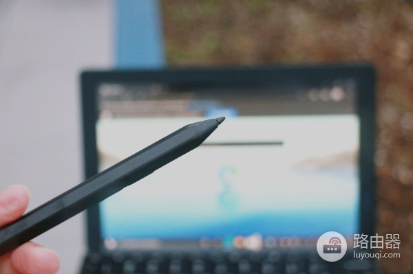 屏幕可折叠的笔记本电脑(能折叠的笔记本电脑)