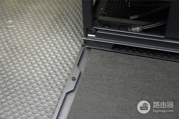 用淘汰硬件给弟弟装个游戏电脑,这配置玩几年,附装机过程