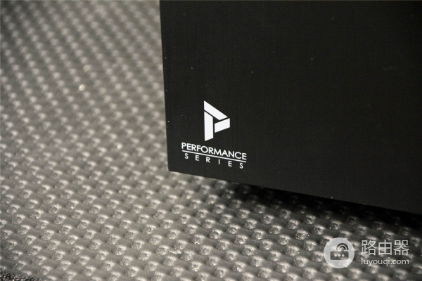 用淘汰硬件给弟弟装个游戏电脑,这配置玩几年,附装机过程