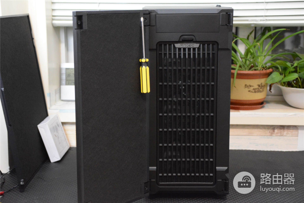 用淘汰硬件给弟弟装个游戏电脑,这配置玩几年,附装机过程