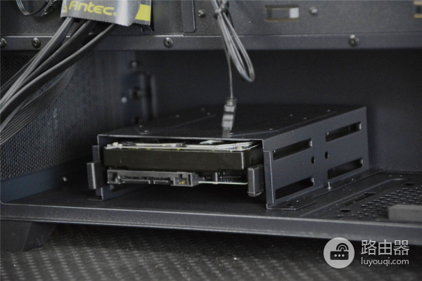 用淘汰硬件给弟弟装个游戏电脑,这配置玩几年,附装机过程