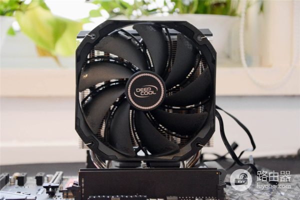 用淘汰硬件给弟弟装个游戏电脑,这配置玩几年,附装机过程